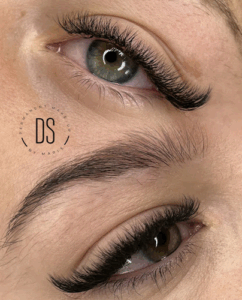 Marie CLAUSS - Sourcils & Cils
